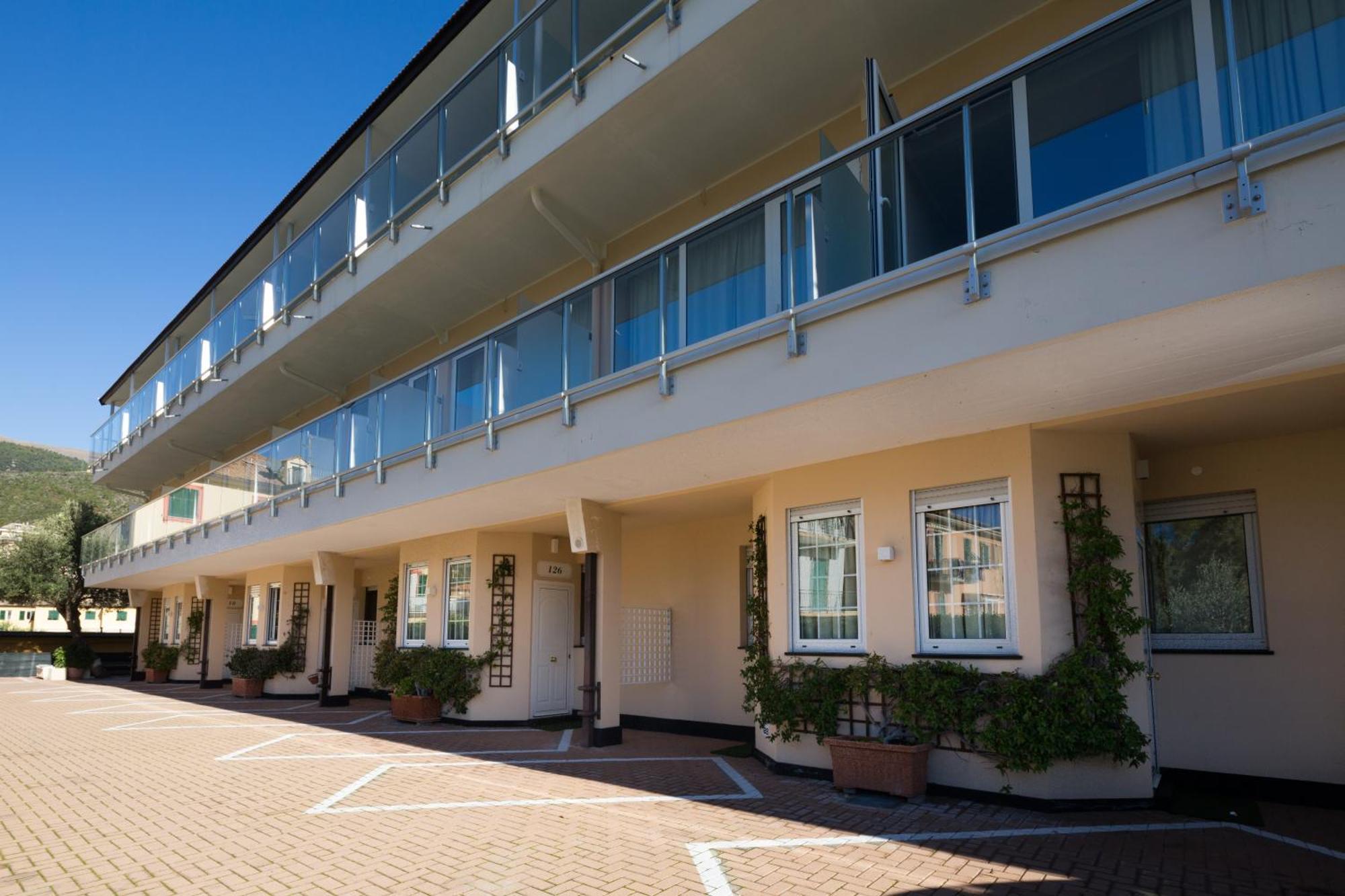 Poggio Hotel Arenzano Buitenkant foto